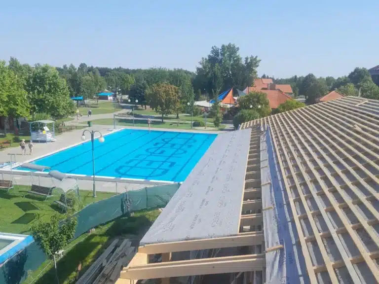 Ceglédi Fürdőbővítés – új gyógyászati szárnnyal erősödik a Ceglédi Gyógyfürdő